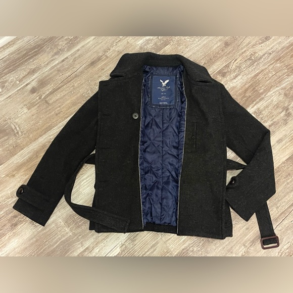 AMERICAN EAGLE - Classic Wool Coat - Size Medium - Picture 4 of 4